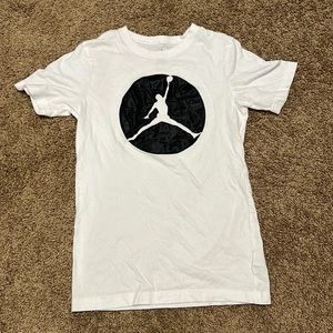 Youth large Jordan T-shirt